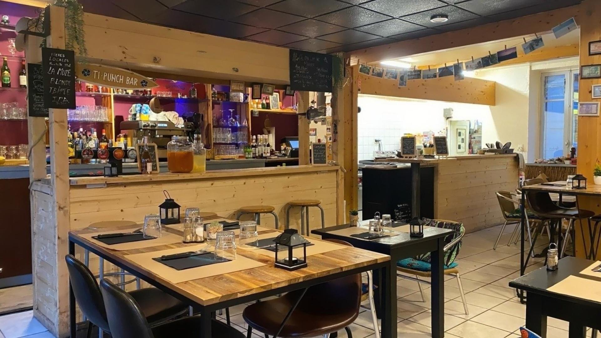Local commercial 110 m² · à Millau · 110 m² · 99 000 €