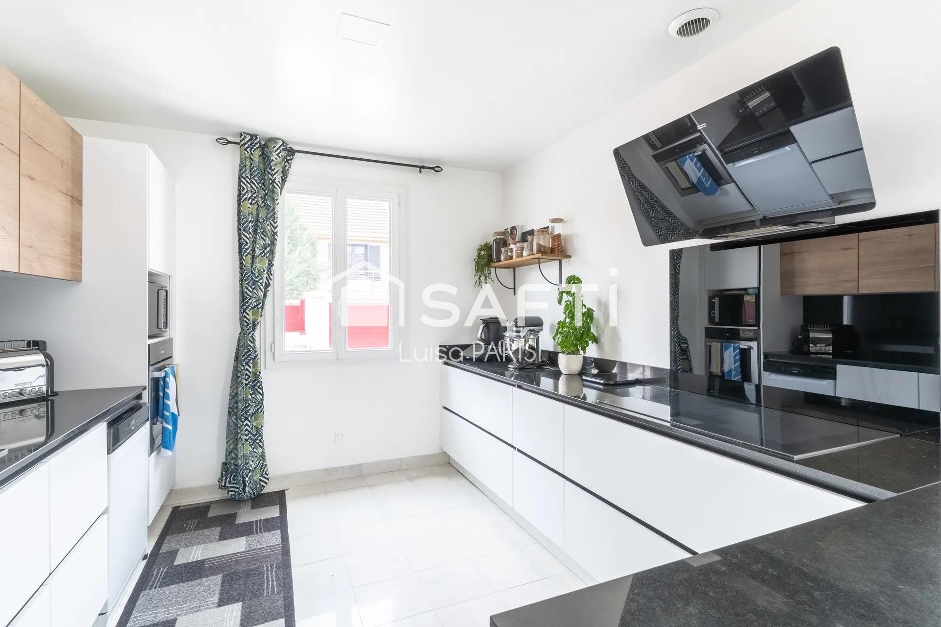 Photo SAFTI — Maison 8 pièces, 190 m² à Conflans Sainte Honorine 3
