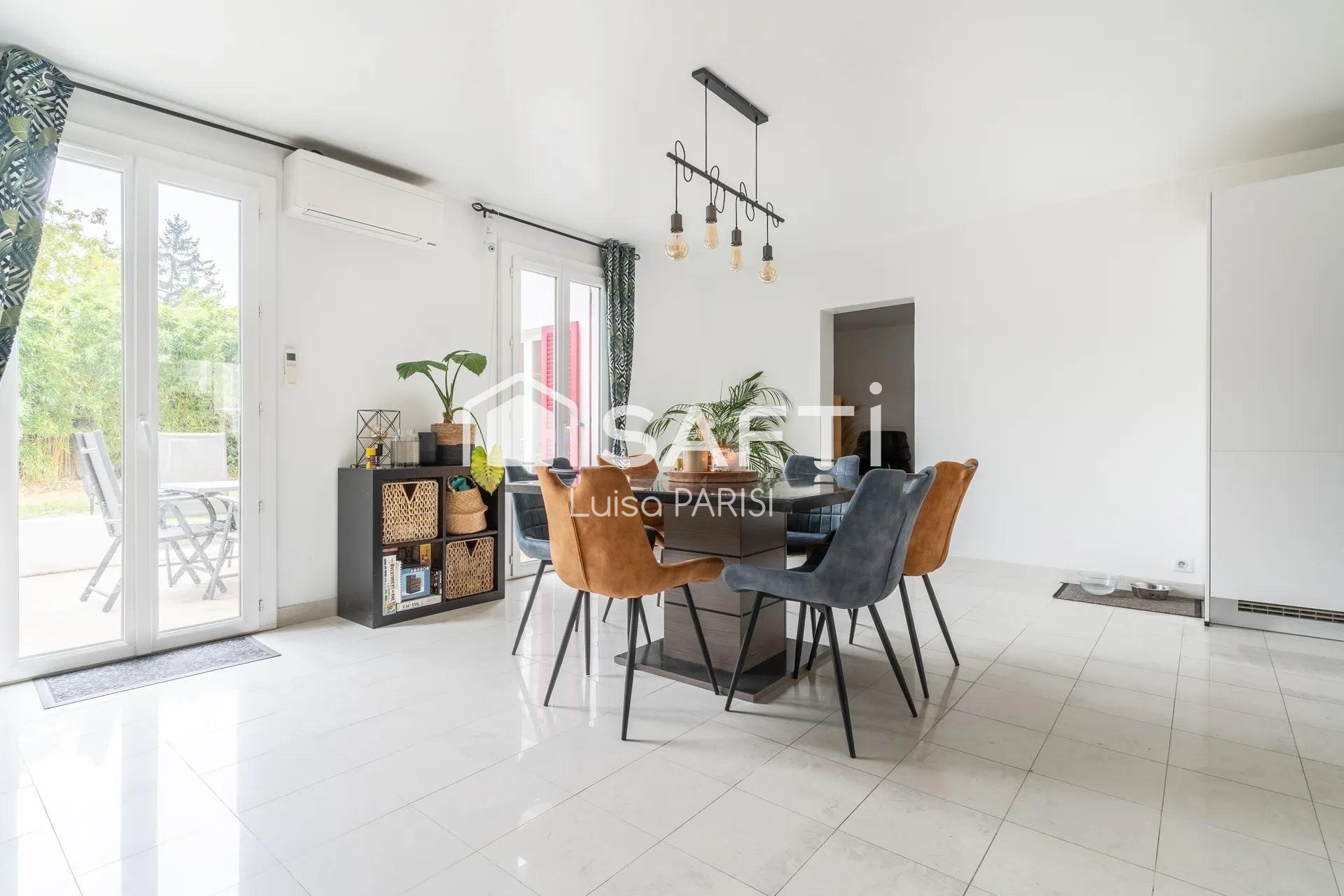 Photo SAFTI — Maison 8 pièces, 190 m² à Conflans Sainte Honorine