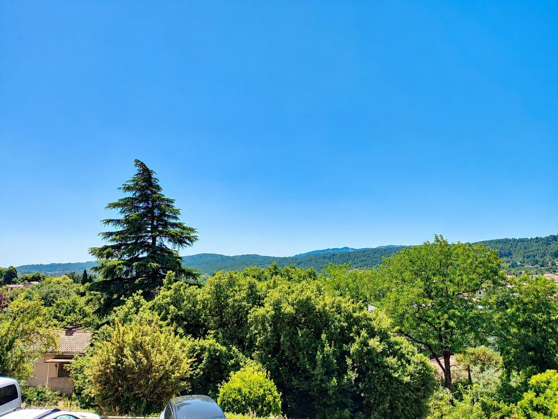 Appartement 3 pièces 60 m² · à Aubenas · 60 m² · 85 000 €