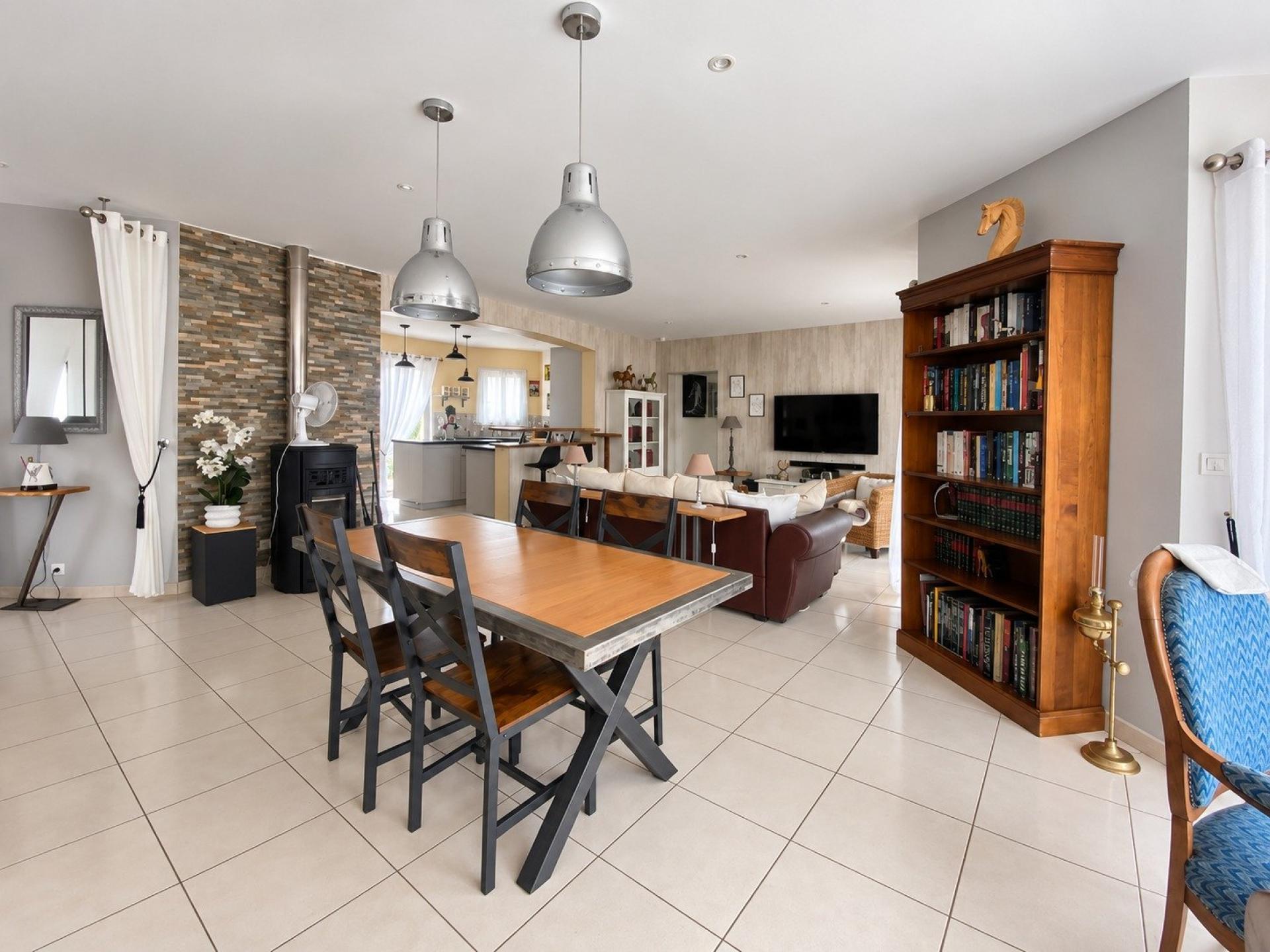 Photo SAFTI — Maison 5 pièces, 190 m² à Morlanne