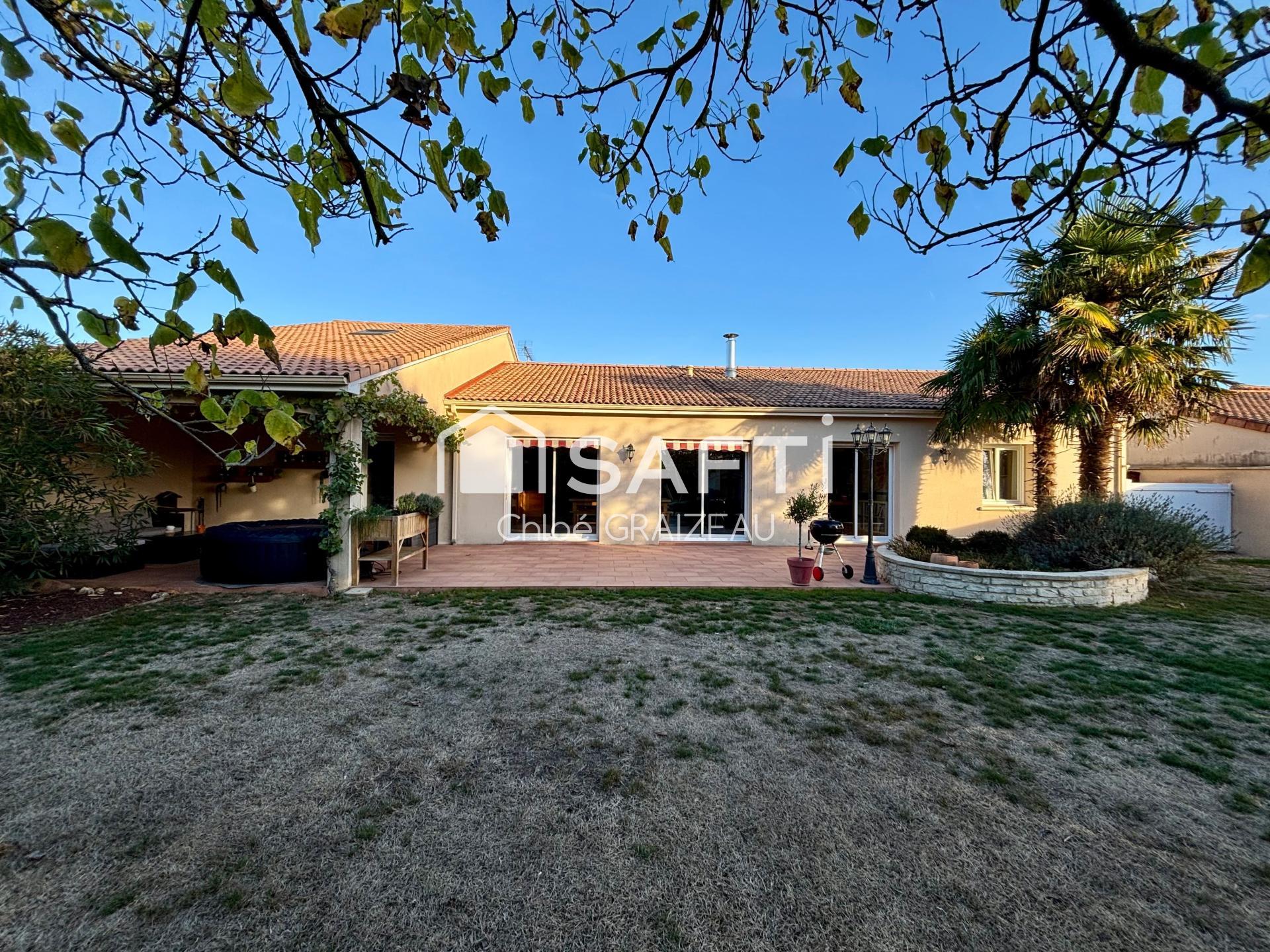 Maison 6 pièces 145 m² · à Bressuire · 145 m² · 359 500 €