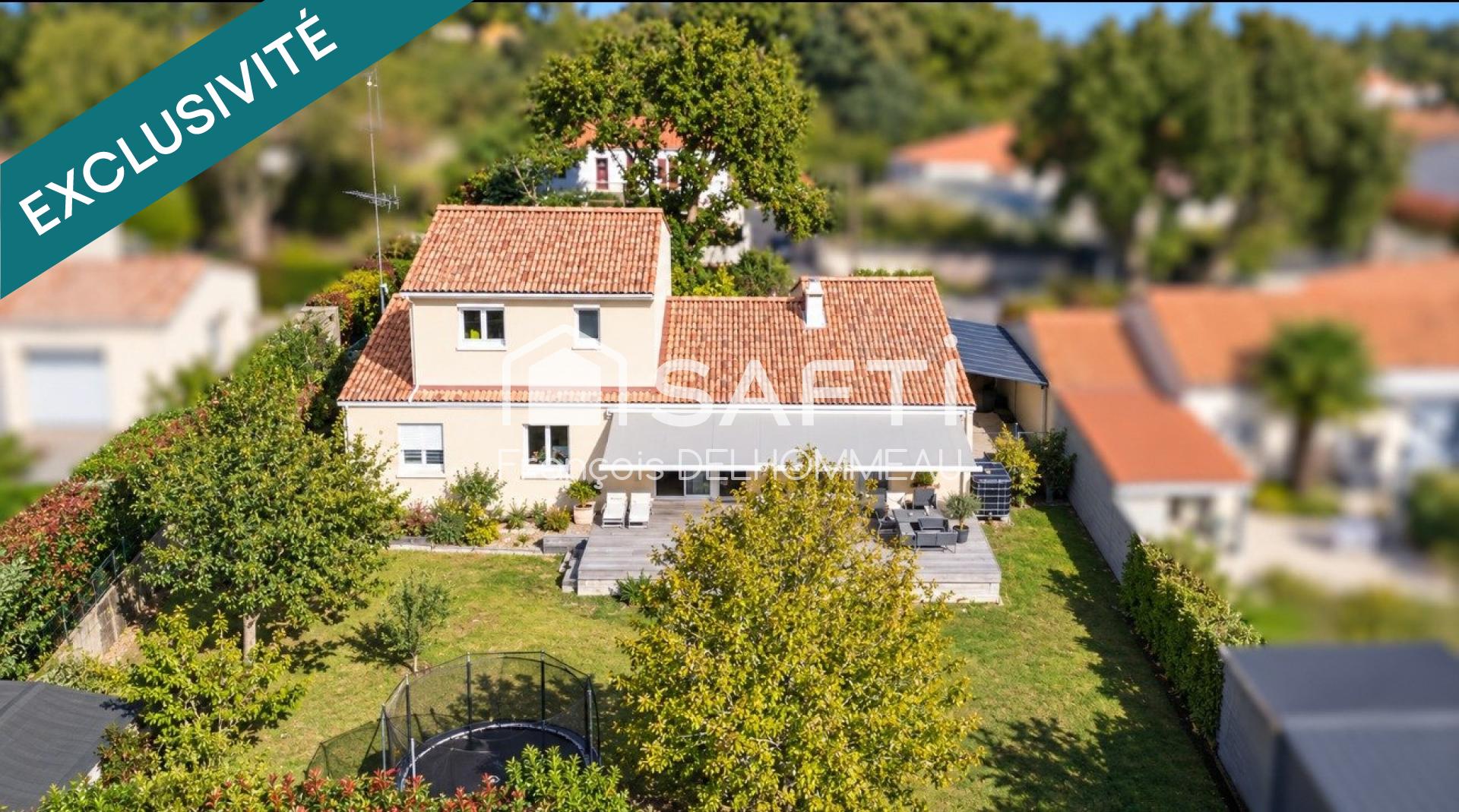 Maison 140m2, 6 chambres, garage, terrain de 648m2 à Dompierre sur Yon