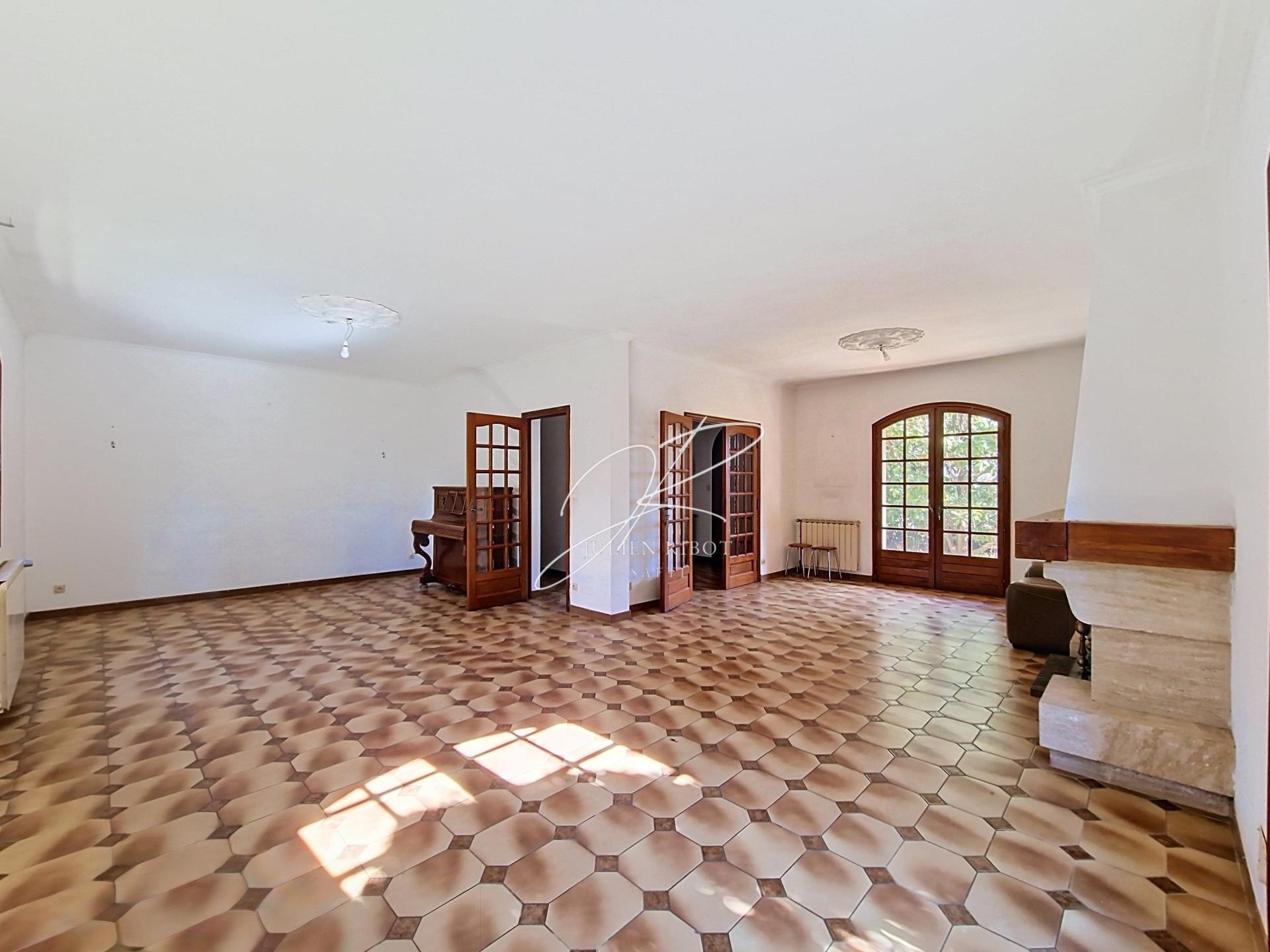 Photo SAFTI — Maison 6 pièces, 180 m² à Beziers 3