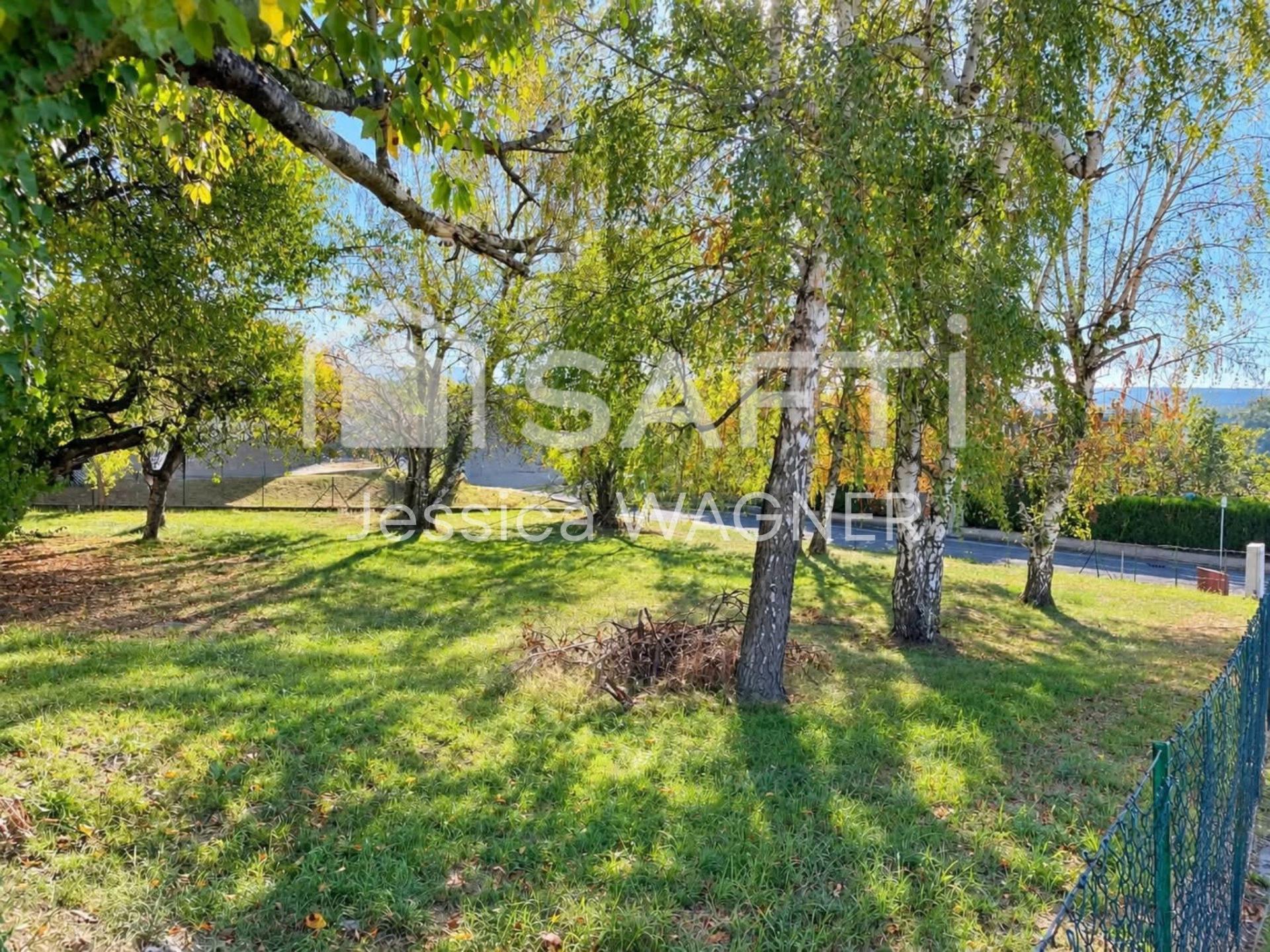 Terrain 708 m² · à Forbach · 78 800 €
