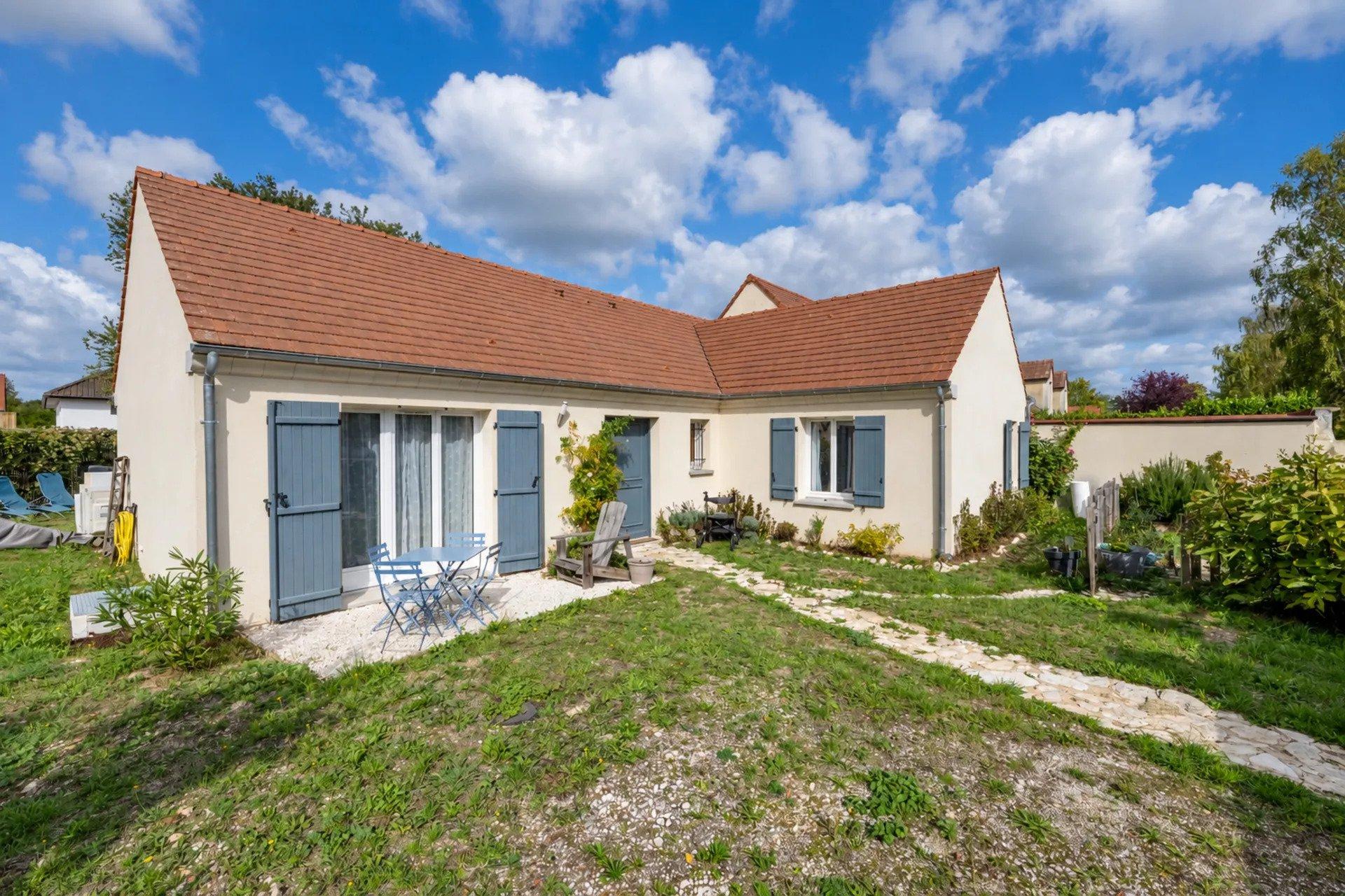 Maison 5 pièces 118 m² · à Follainville-Dennemont · 118 m² · 367 000 €