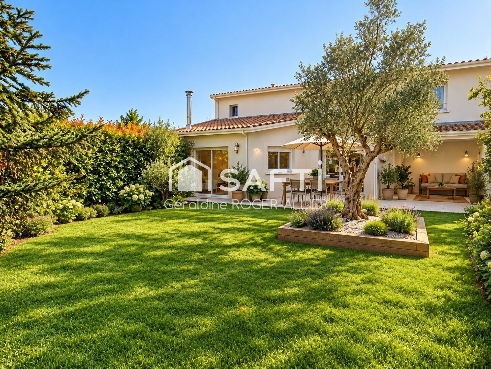 Maison 8 pièces 163 m² · à Bordeaux · 163 m² · 698 000 €