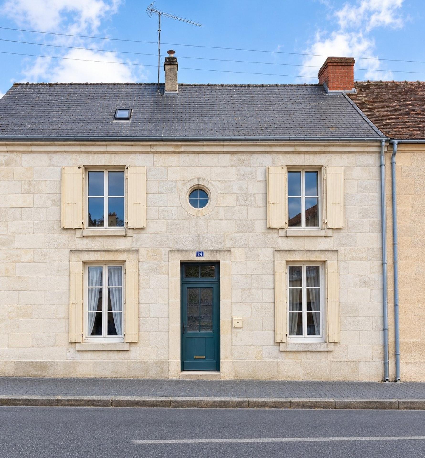 Maison 6 pièces 89 m² · à Châtillon-sur-Indre · 89 m² · 77 000 €