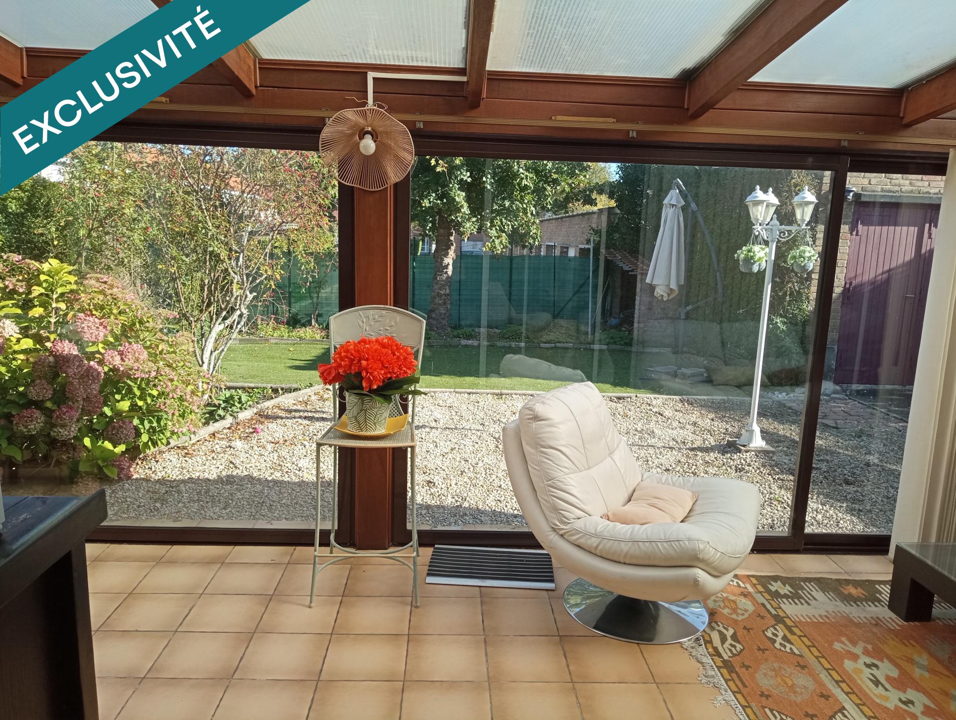 Quartier calme, volume, jardin, garage, cave.