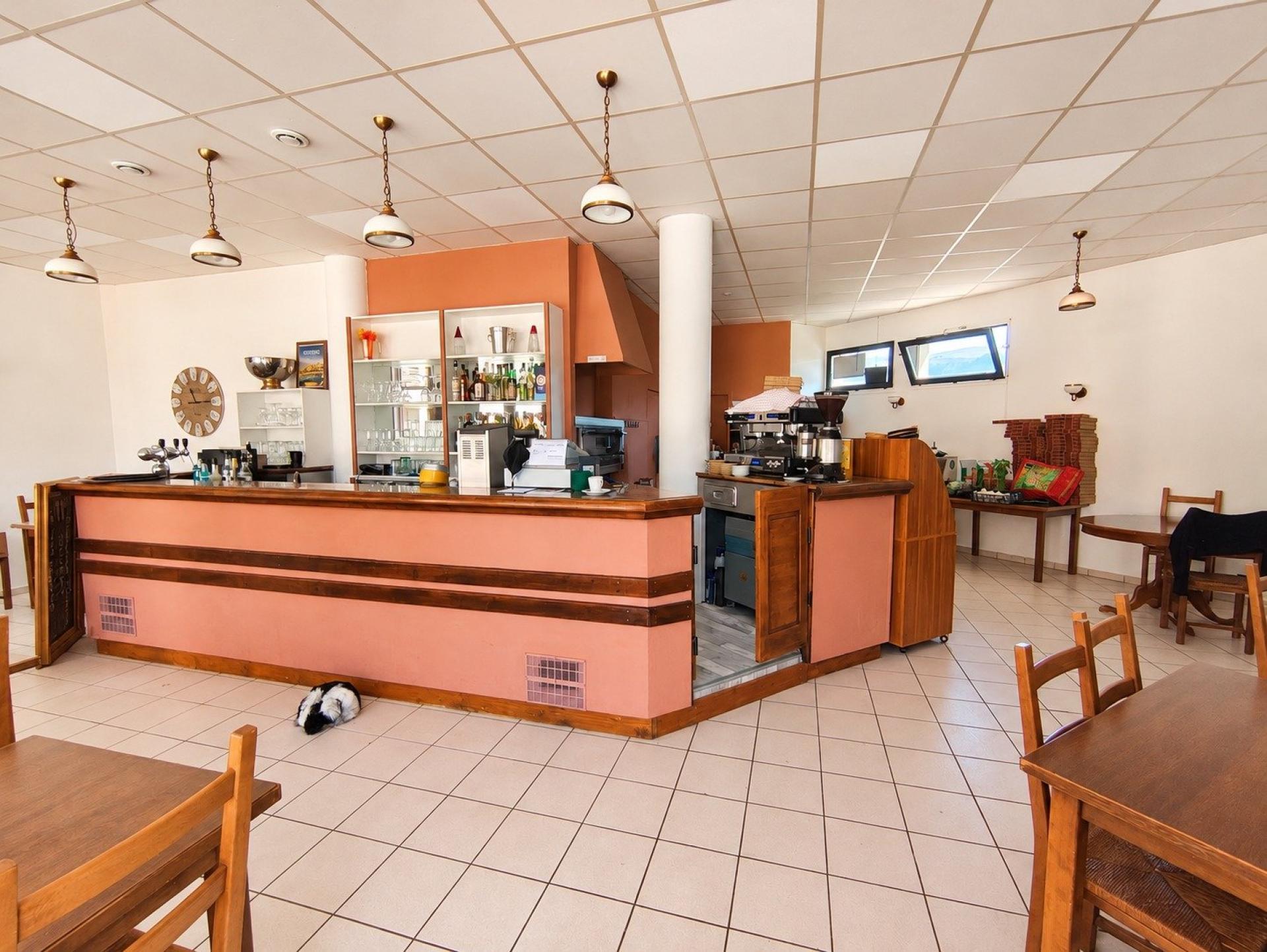 Local commercial 1 pièce 78 m² · à Gresse-en-Vercors · 78 m² · 189 000 €