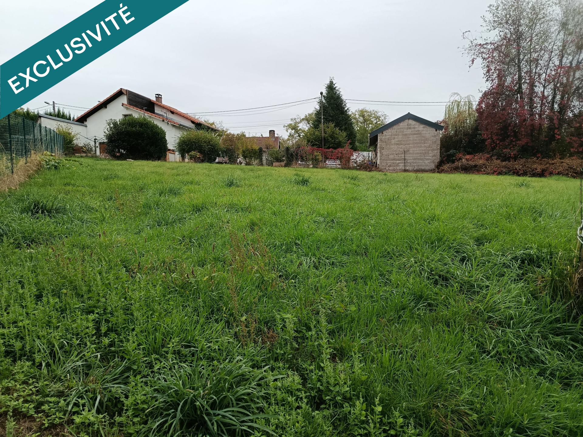 Terrain de 523m2 situé en retraite de la route