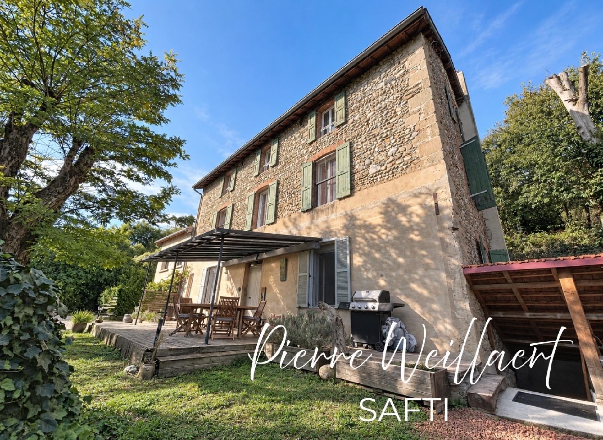 Maison 8 pièces 241 m² · à Romans-sur-Isère · 241 m² · 430 000 €