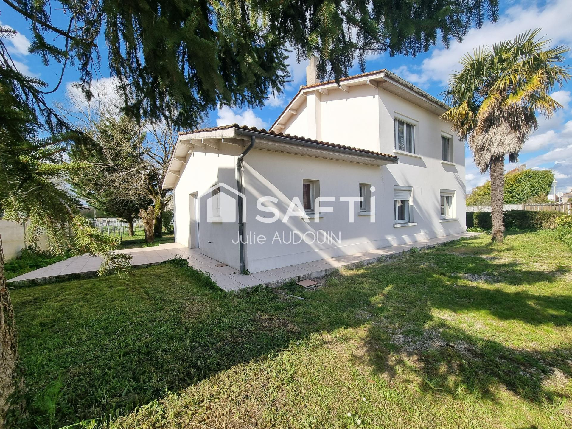 Maison 6 pièces 131 m² · à Matha · 131 m² · 160 000 €