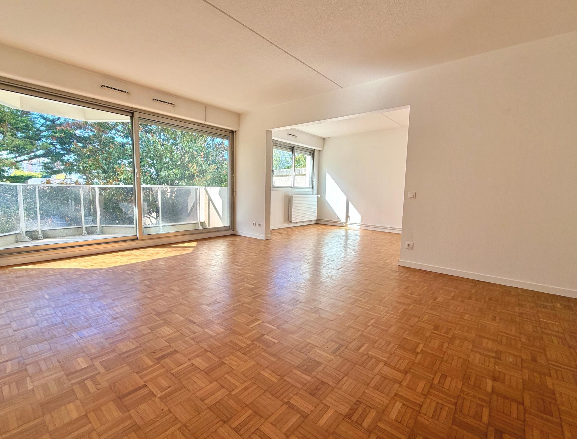 Appartement 5 pièces 104 m² · à Bordeaux · 104 m² · 360 000 €