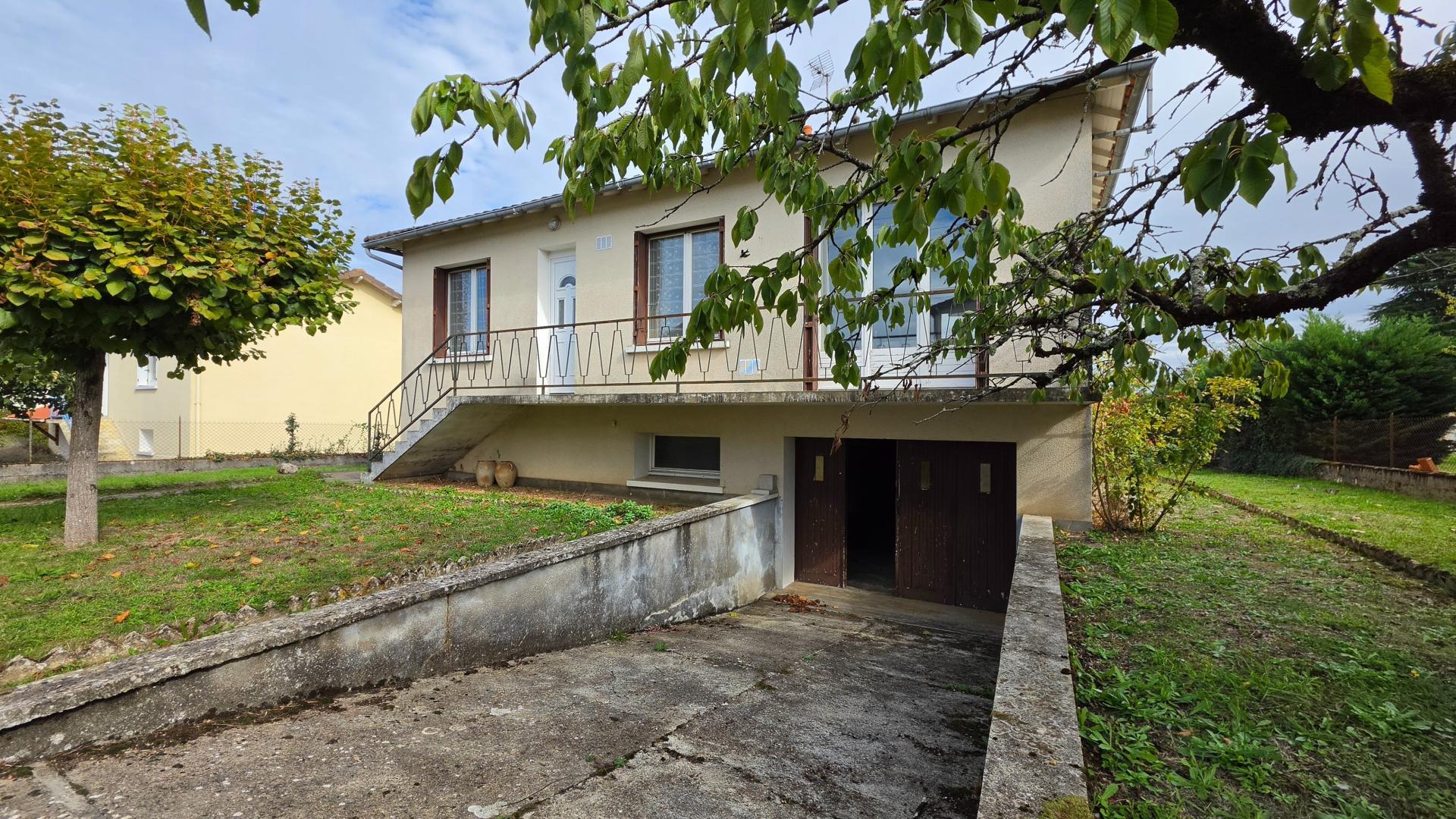 Maison 4 pièces 85 m² · à Lussac-les-Châteaux · 85 m² · 79 000 €