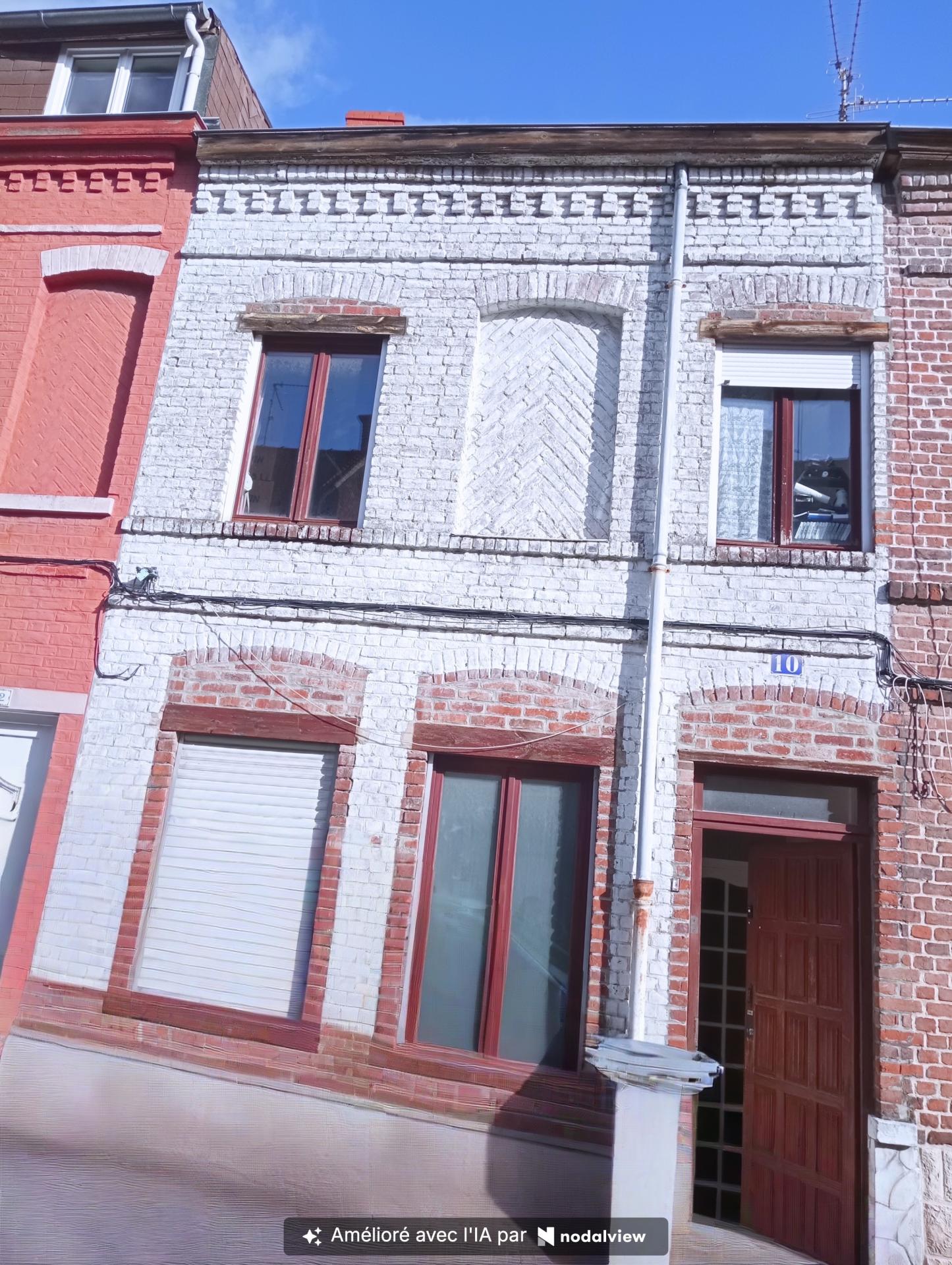 Maison 6 pièces 100 m² · à Tourcoing · 100 m² · 106 700 €