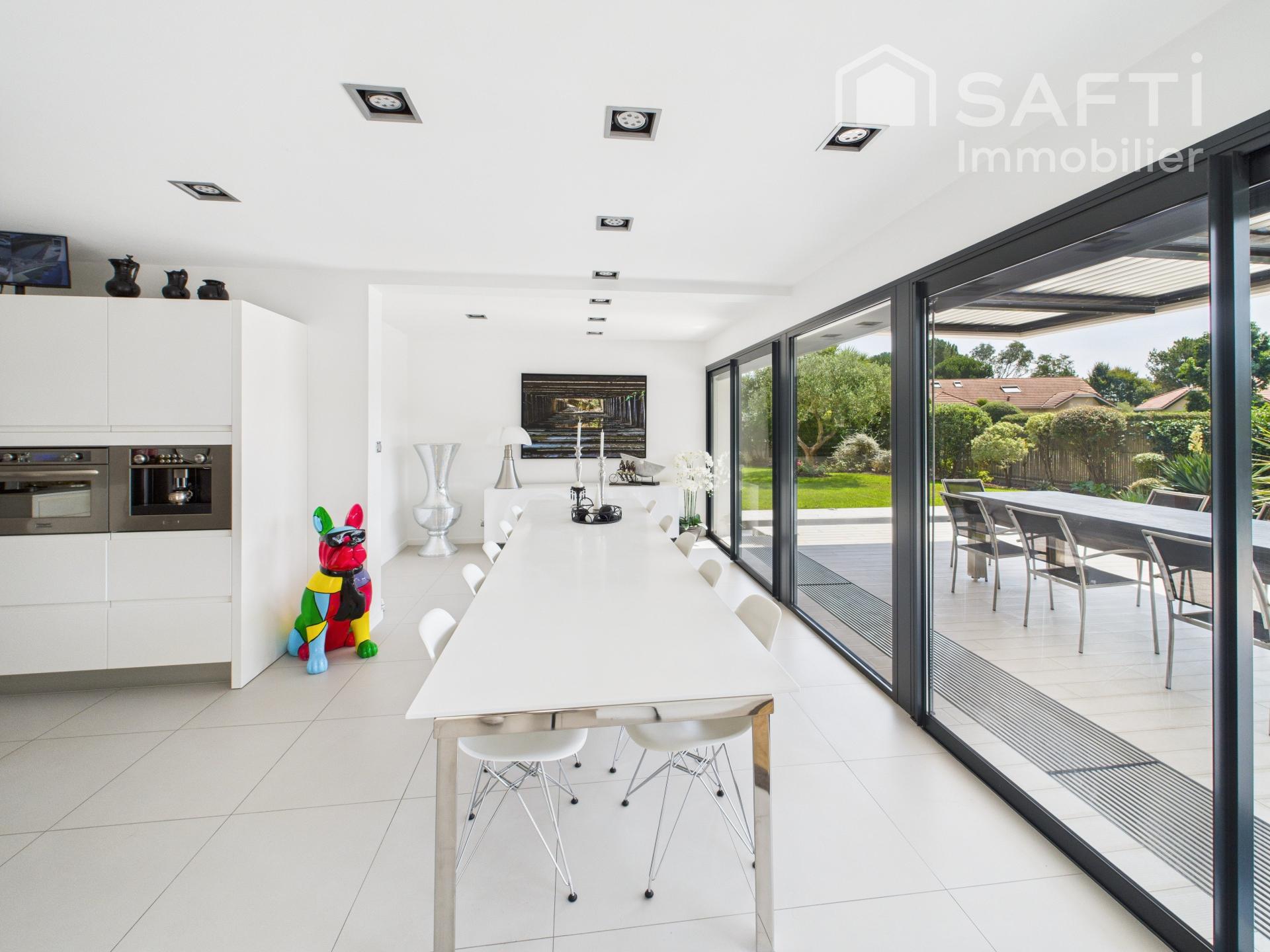 Photo 21 of the listing.