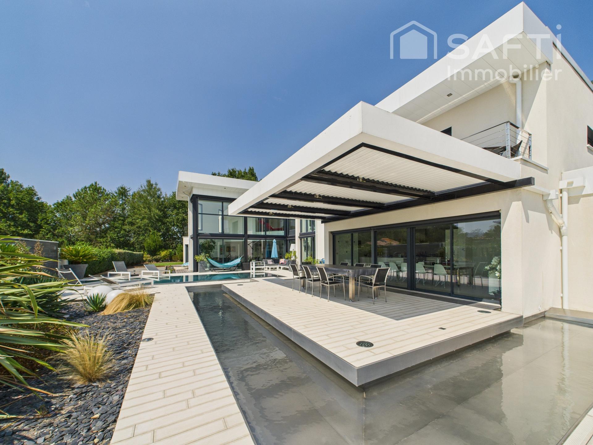 Photo 24 of the listing.