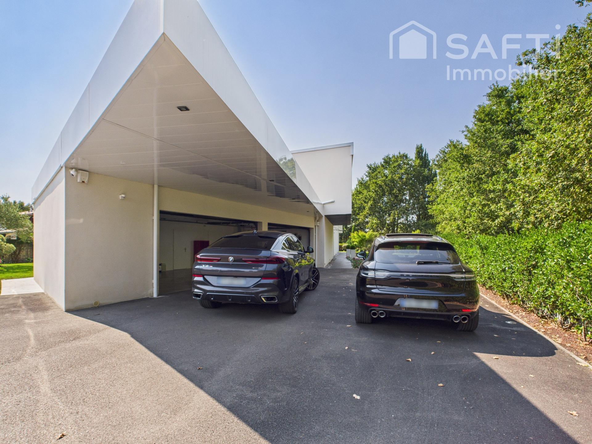 Photo 33 of the listing.