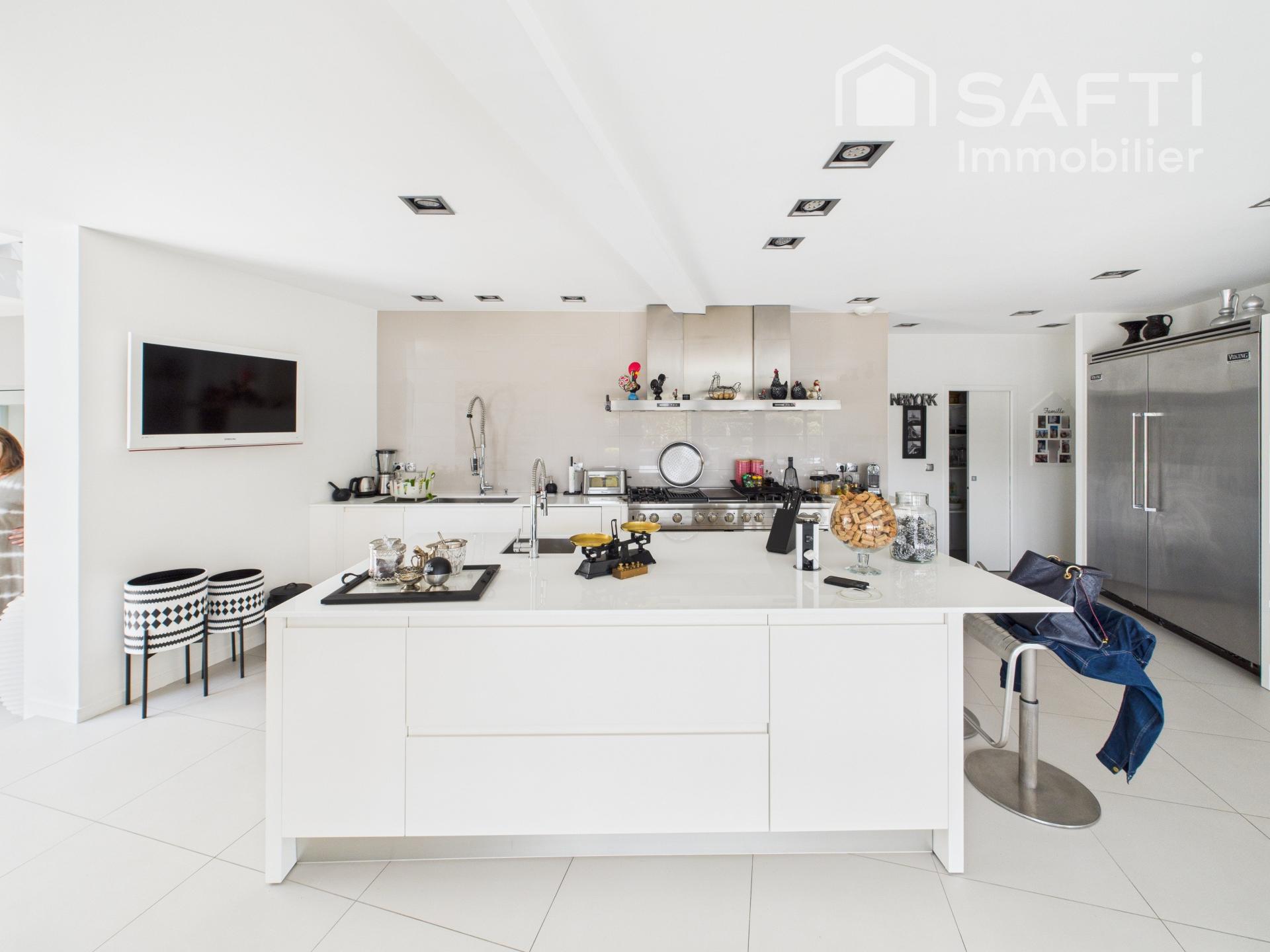 Photo 41 of the listing.