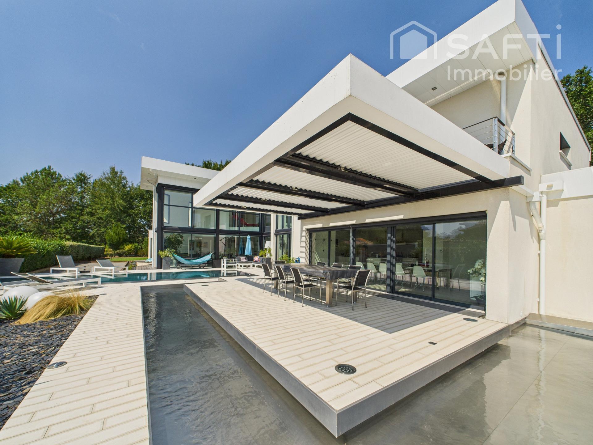 Photo 16 of the listing.