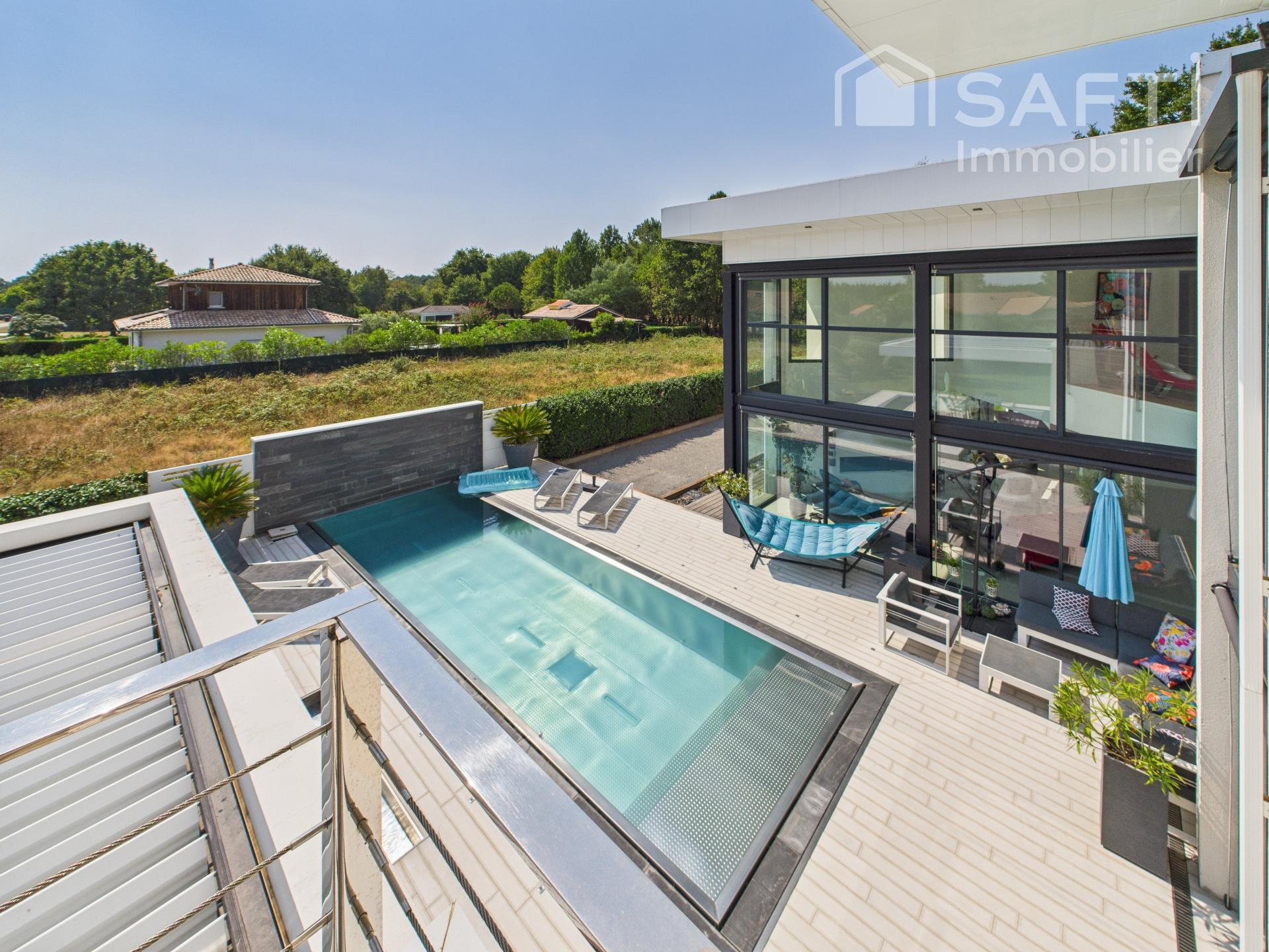 Photo 3 of the listing.