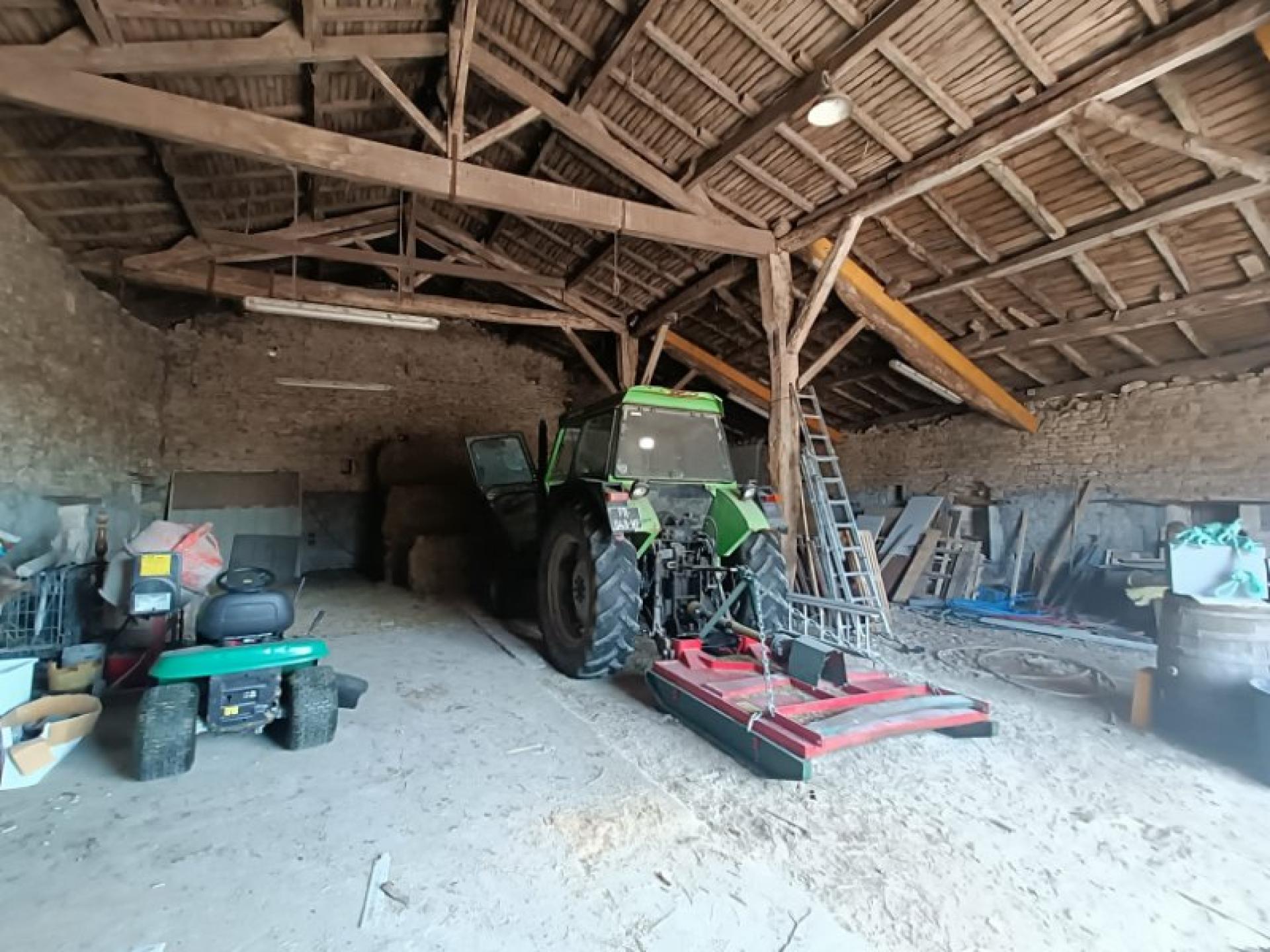 Photo 9 of the listing.