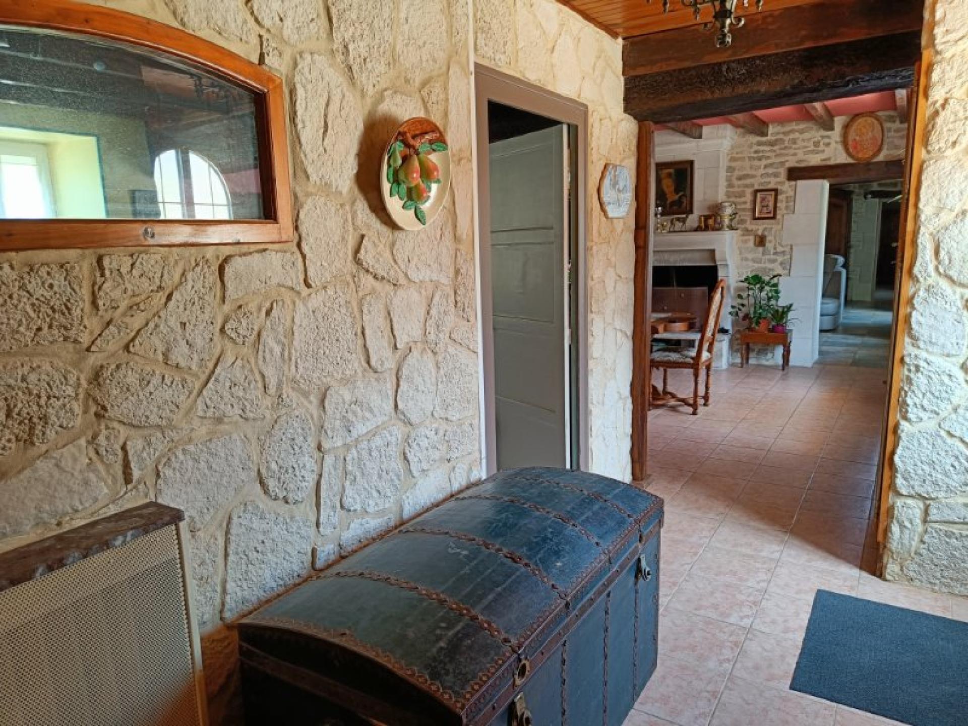 Photo 10 of the listing.