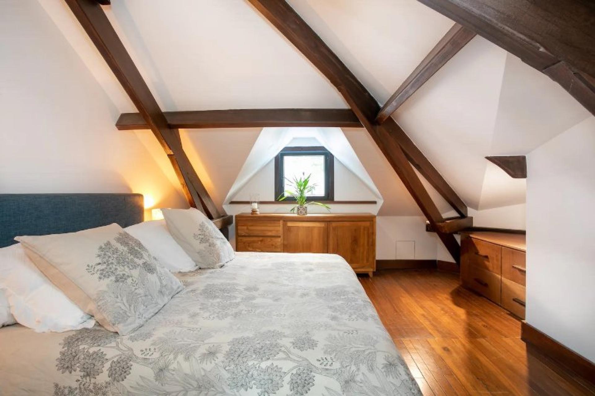 Photo 19 of the listing.