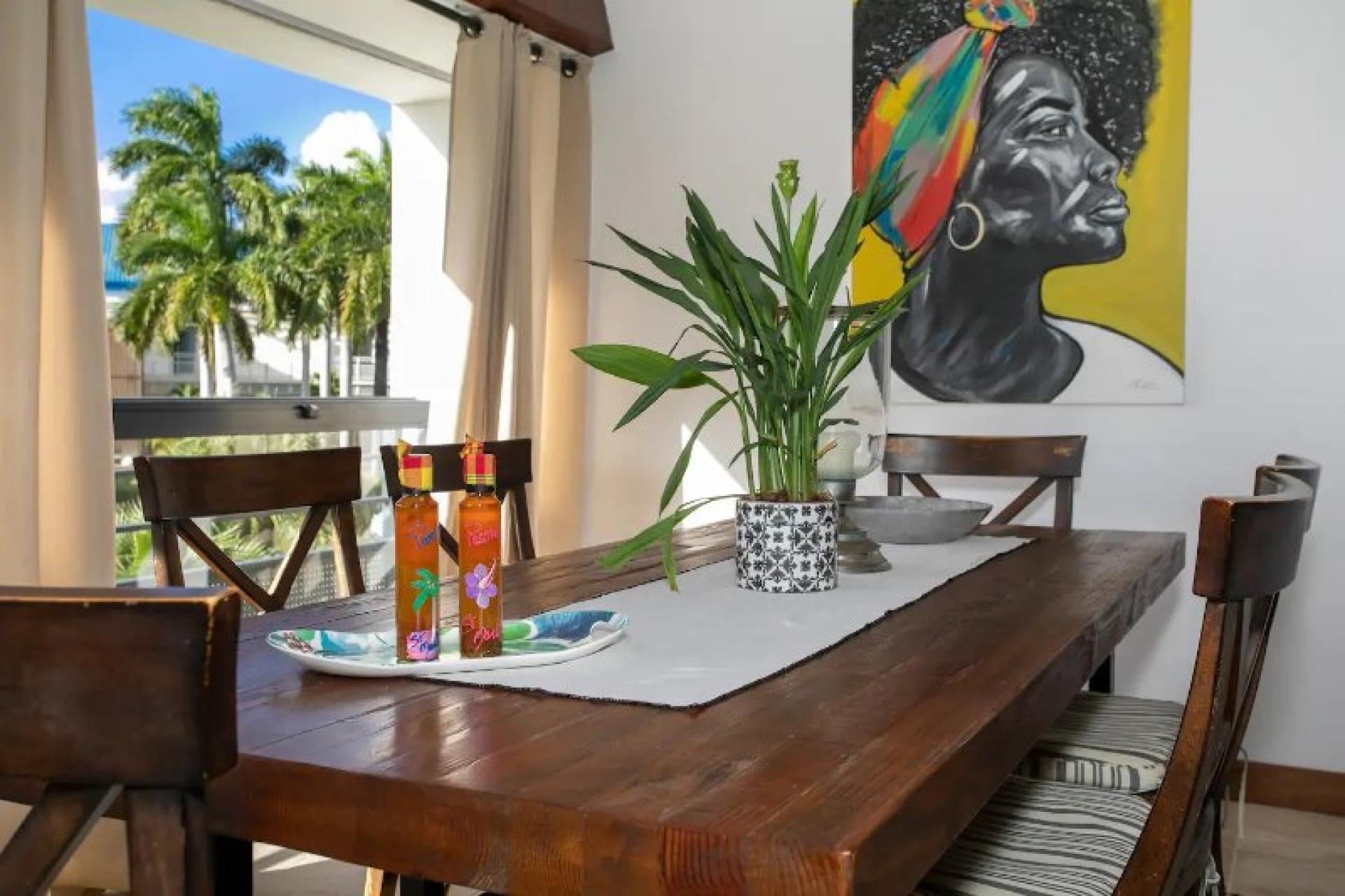 Photo 6 of the listing.