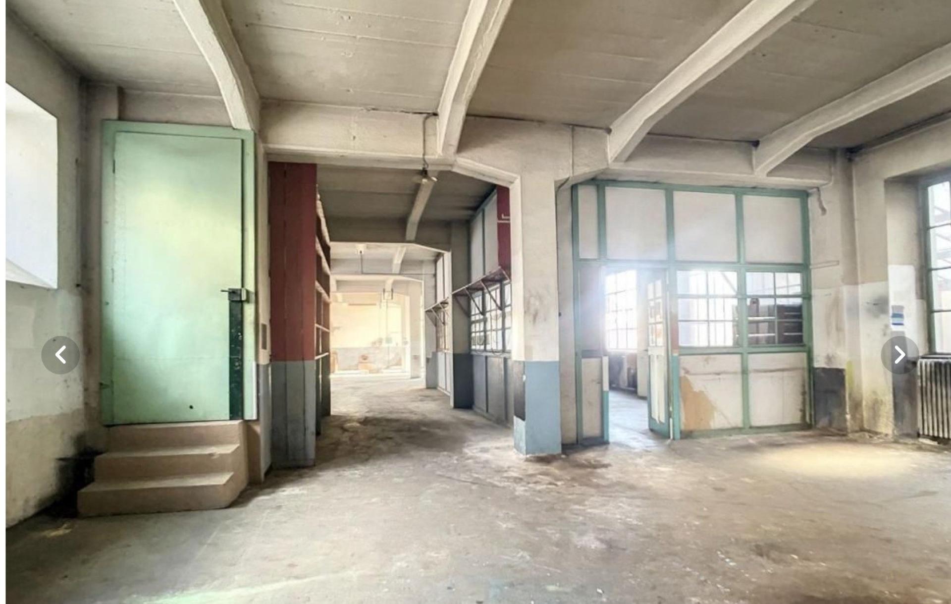 Photo 7 of the listing.