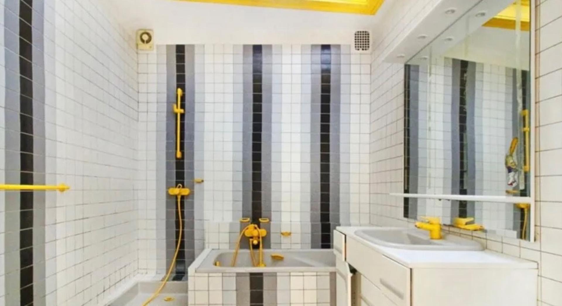 Photo 11 of the listing.