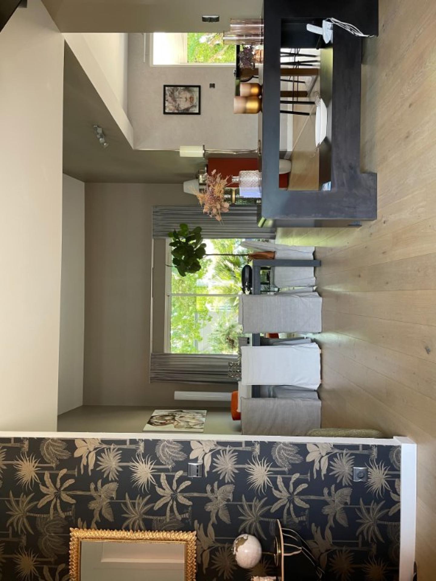 Photo 4 of the listing.