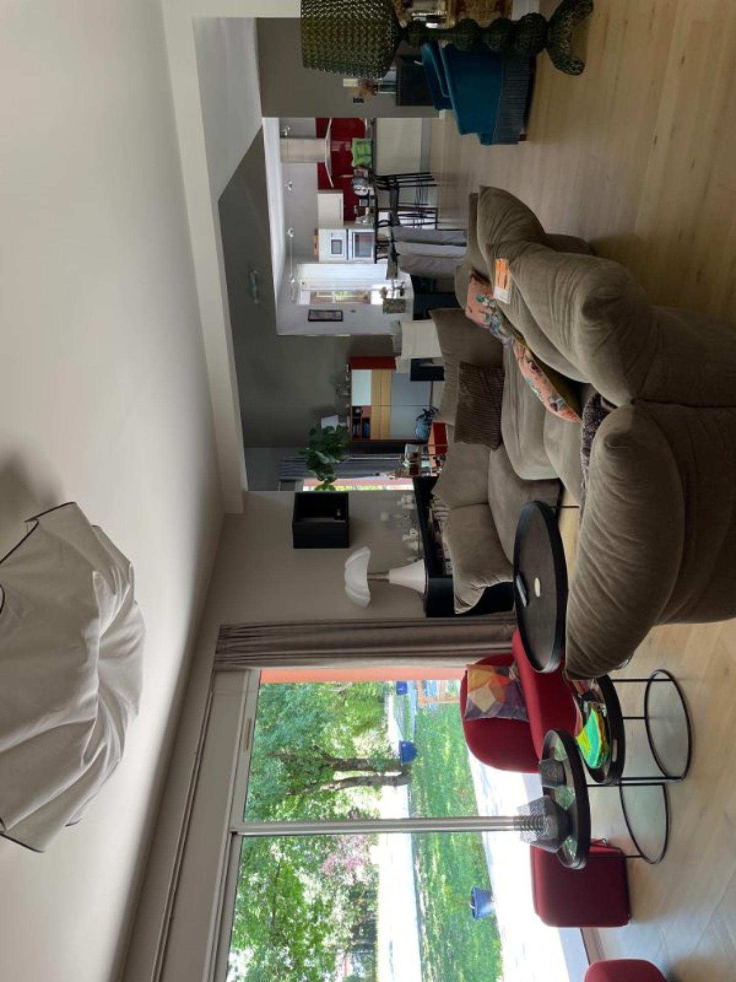 Photo 6 of the listing.