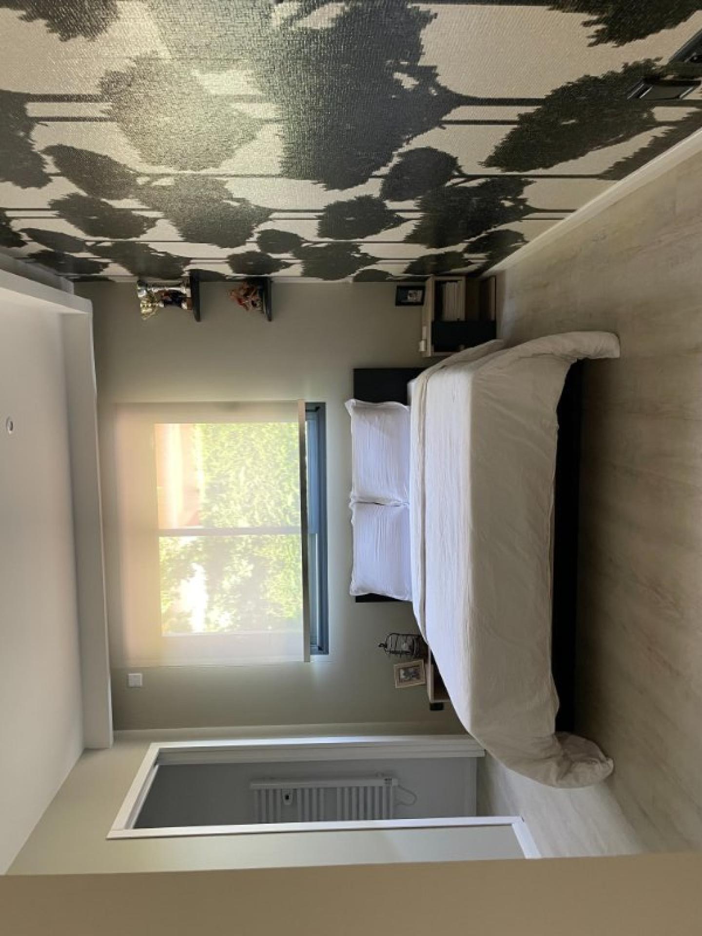 Photo 13 of the listing.