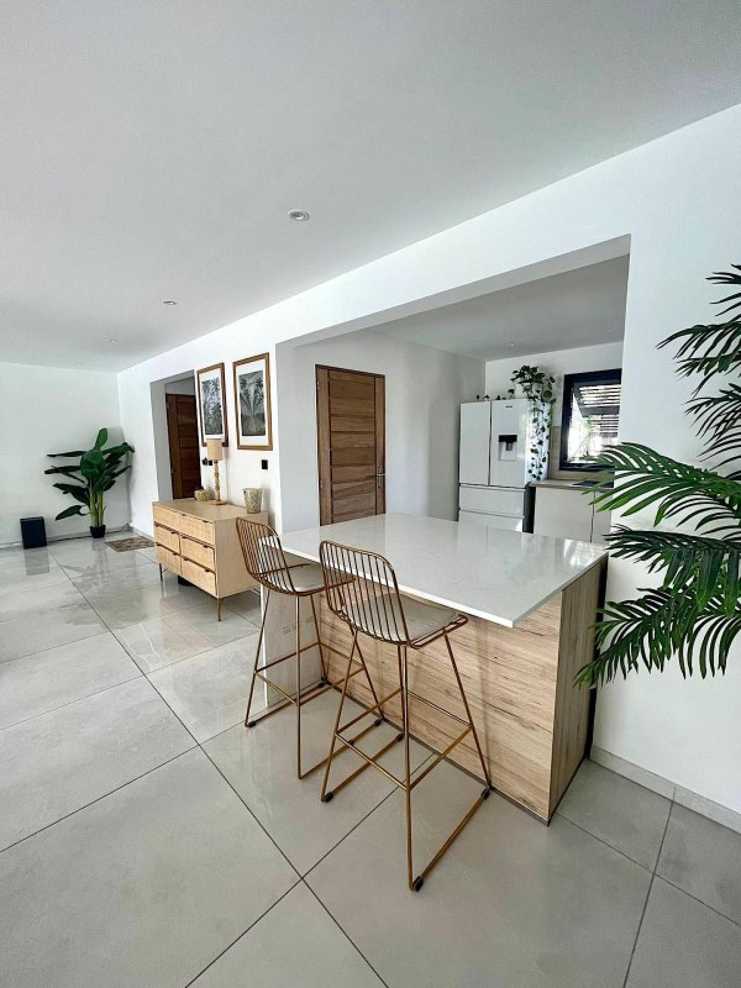 Photo 13 of the listing.