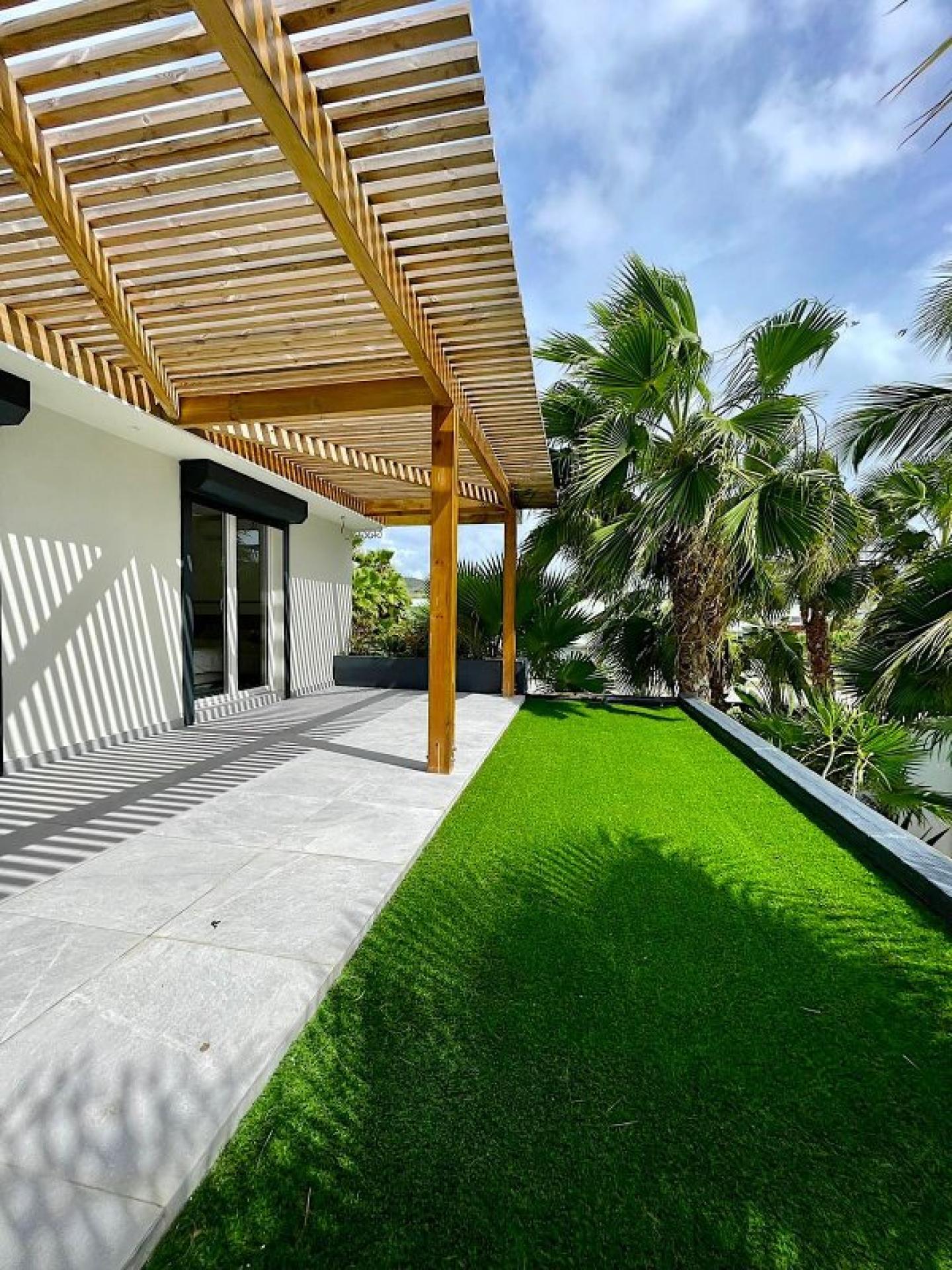 Photo 14 of the listing.