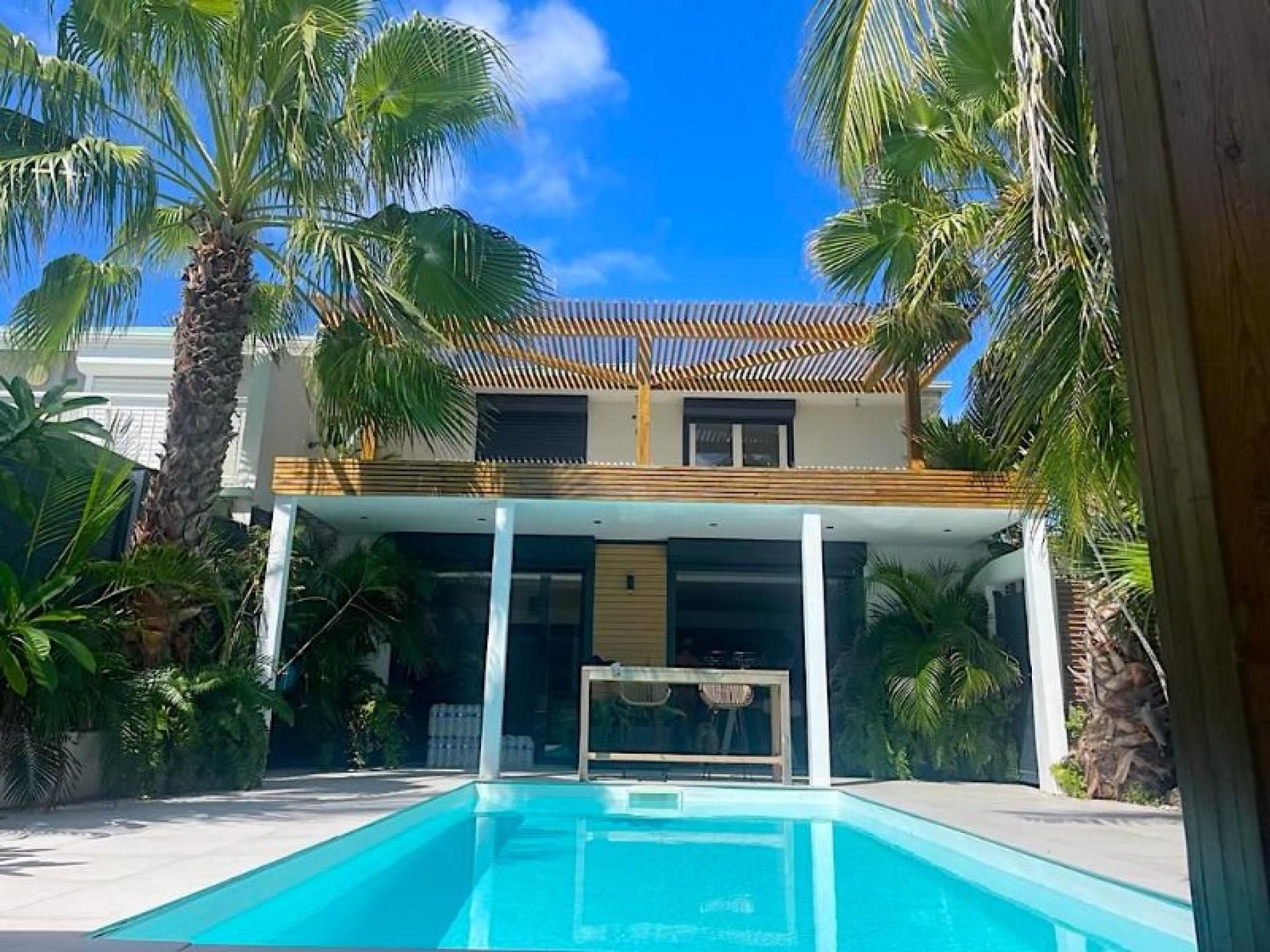 Photo 10 of the listing.