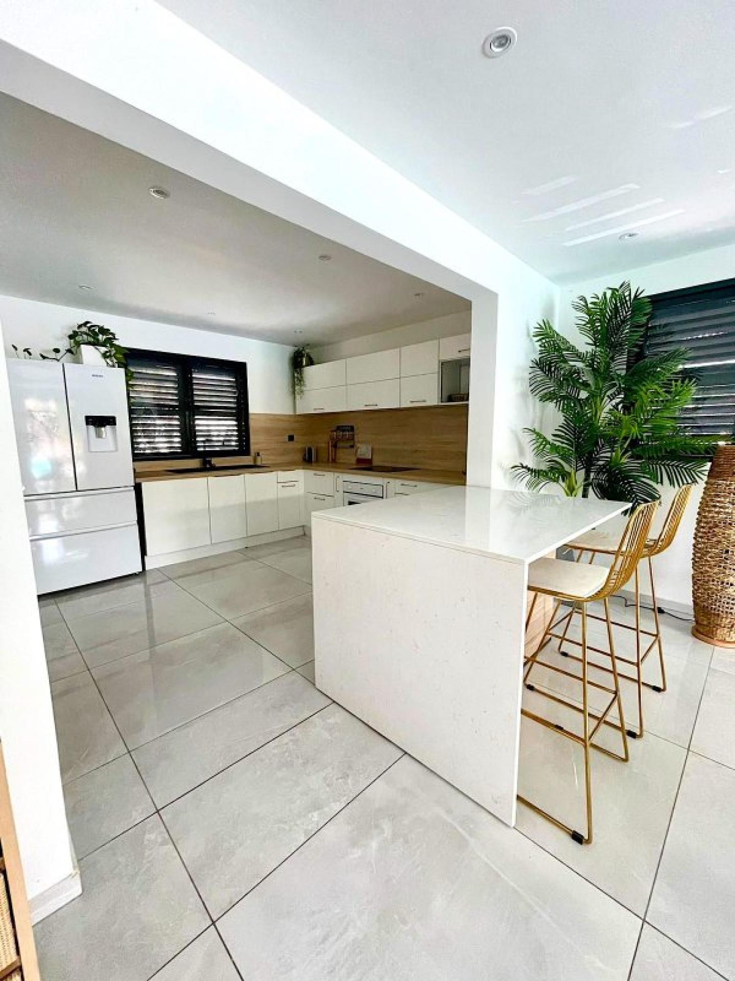 Photo 12 of the listing.