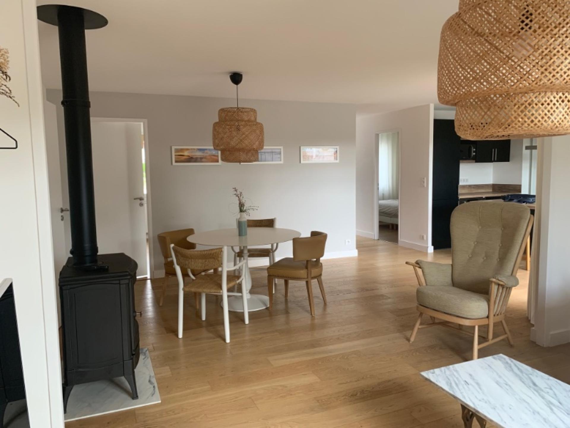 Photo 3 of the listing.