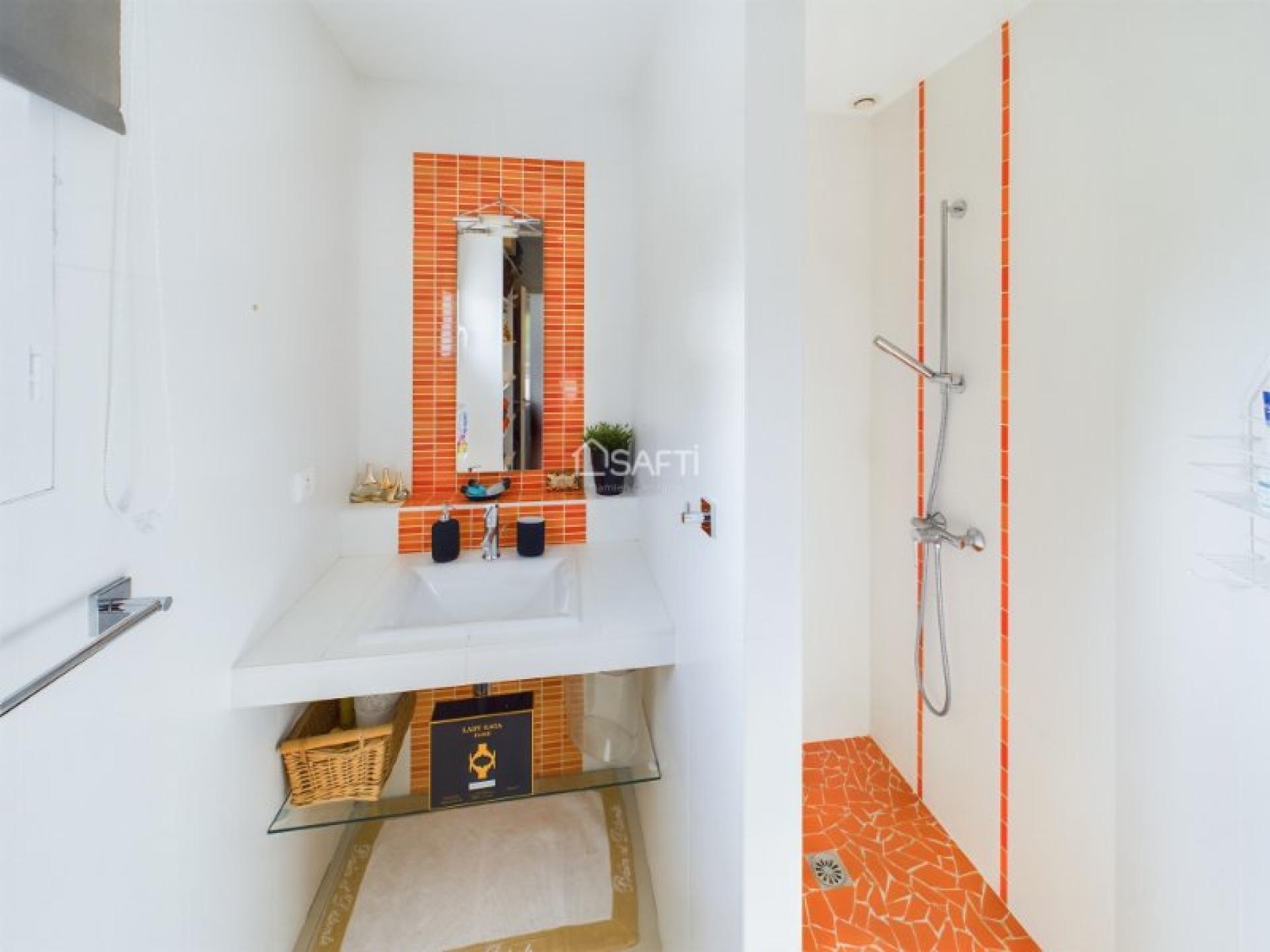 Photo 15 de l'annonce.