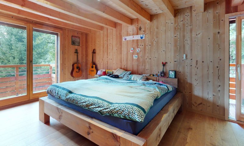 Photo 4 of the listing.