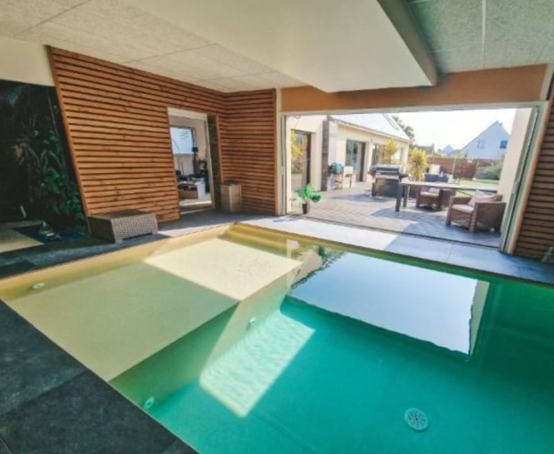 Photo 11 of the listing.