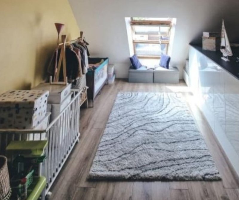 Photo 6 of the listing.