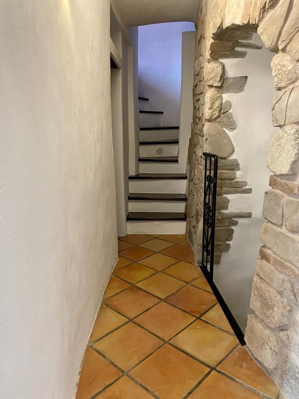 Photo 14 of the listing.