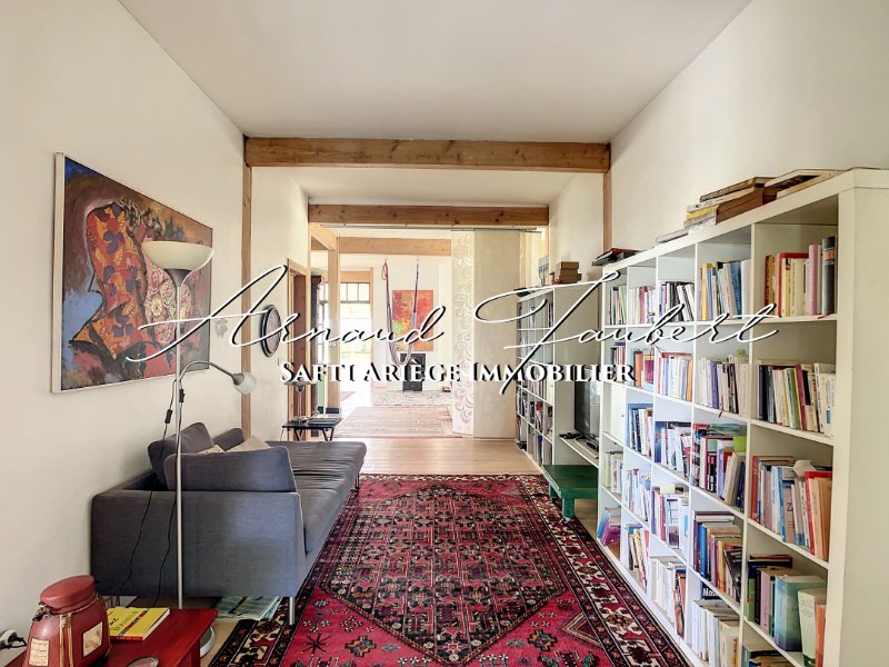 Photo 12 of the listing.