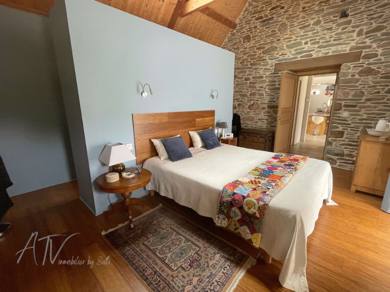 Photo 9 of the listing.