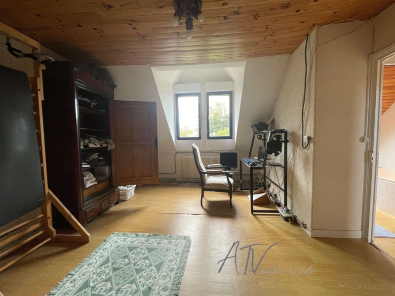 Photo 15 of the listing.