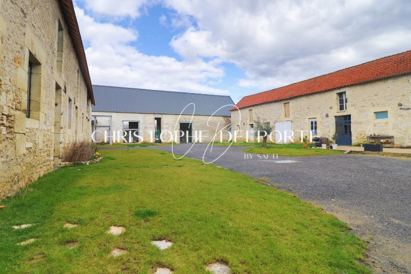 Photo 8 of the listing.