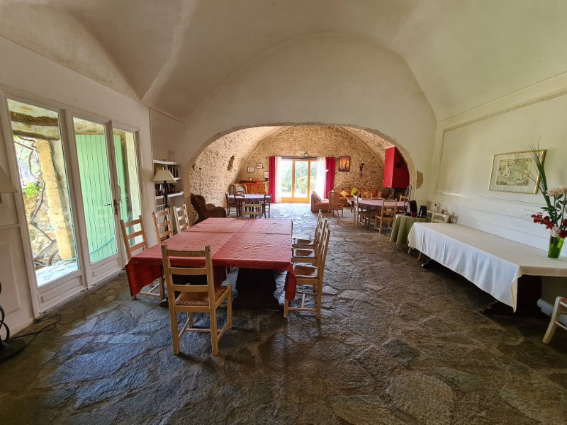 Photo 9 of the listing.